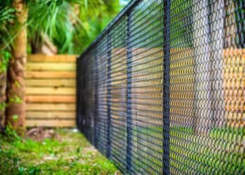 What Makes the Best Alexander NC Fence Contractor for Your Property Needs? residential chain link fence 4