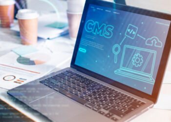 Comparing Open Source and Proprietary CMS Platforms