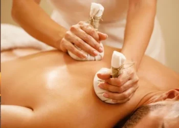 Ayurveda massage course in Rishikesh.webp.pagespeed.ce .QT9oim50zN
