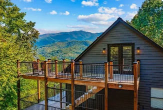 Top Luxury Mountain Cabins in NC for Elevated Living in Nature Screenshot 2026 06 19 221755