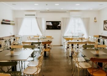 Luxury Hotel for a Wedding Reception(מלון לאירוע חתונה) : Creating an Unforgettable Celebration in Jerusalem 1814 5e2bef9ec53b7011b2509767dcef6726 1536x1023 1