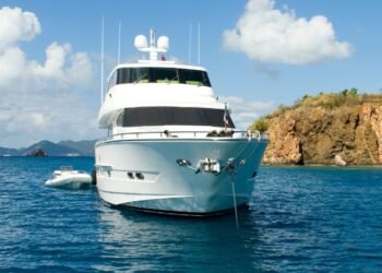 yacht