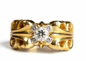 Chrome Hearts 22k Gold Kt Ring With 5 Diamonds 1