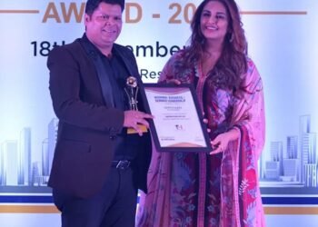 Shilajit Capsules | Natural Energy, Stamina & Vitality Support Dr. Inderjeet Singh Gautam awarded by Huma Qureshi