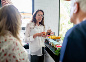 experienced food and beverage consultant
